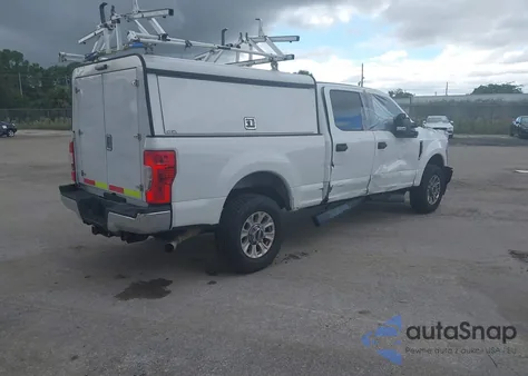 2020 Ford F-250 Xl z USA, uszkodzony, nr VIN 1FT7W2B65LEE07989